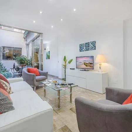 Ca Se Predine - Mediterranean Styled Townhouse *